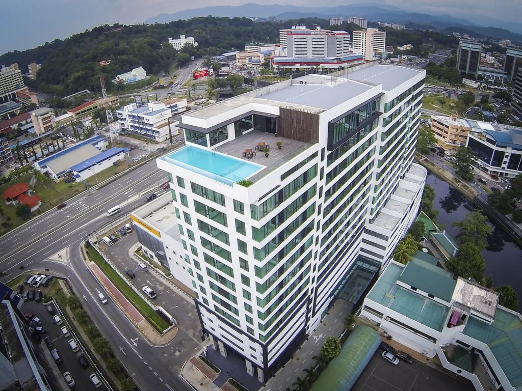 Sky 4*