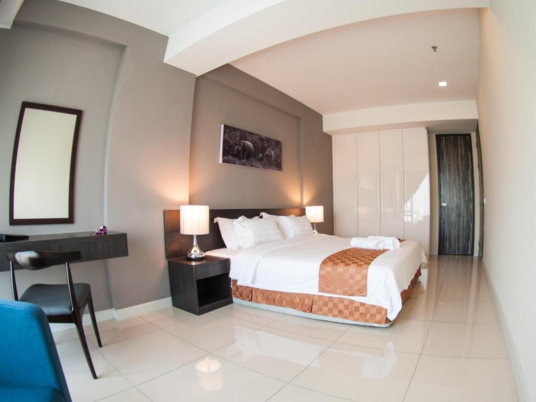 Sky Hotel