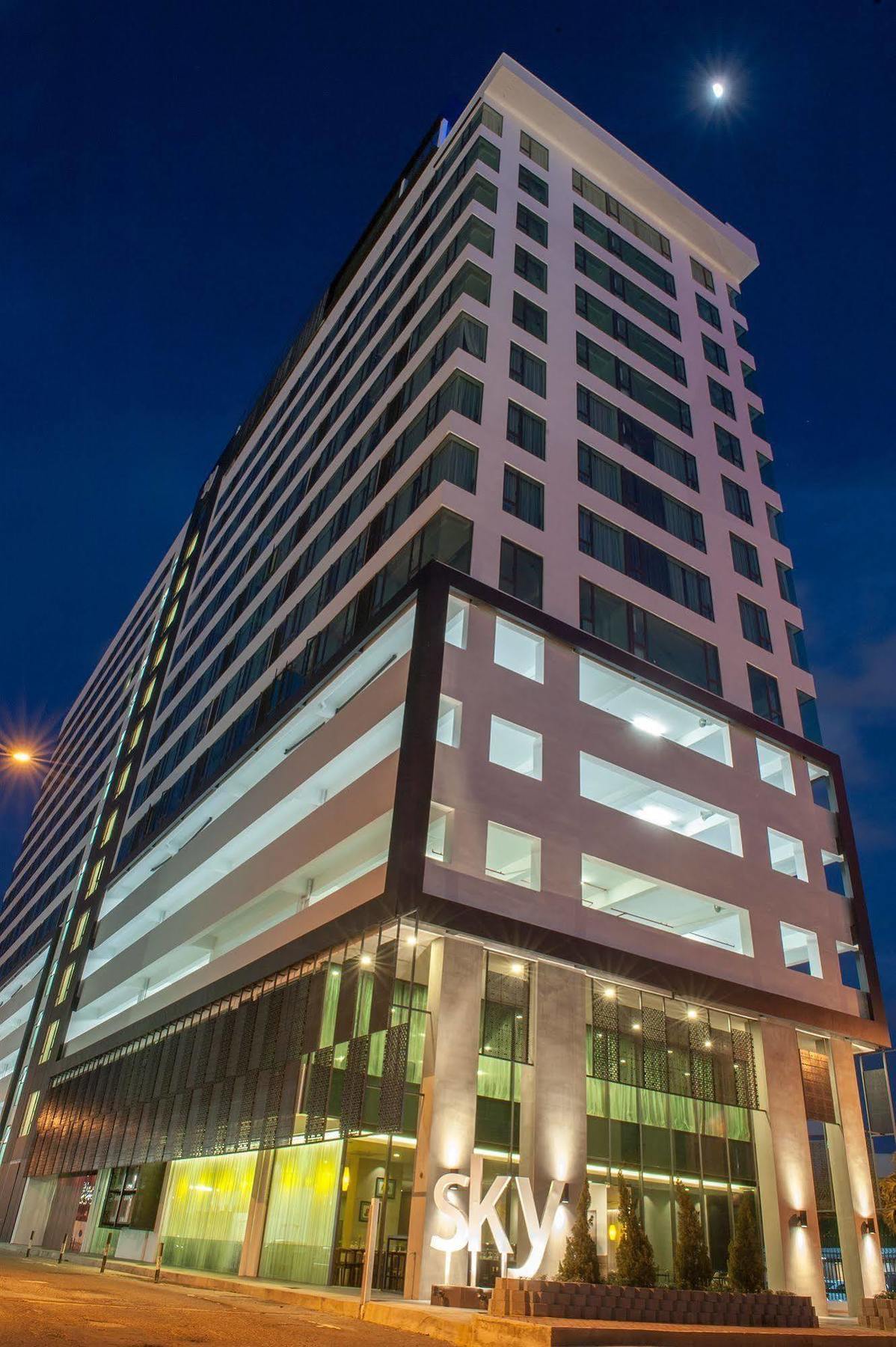 Hotel Sky